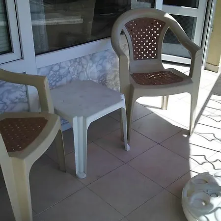 Azzuro Apartment